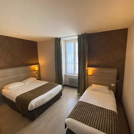 Logis Hotel Le Saint Georges Vivonne Esterno foto
