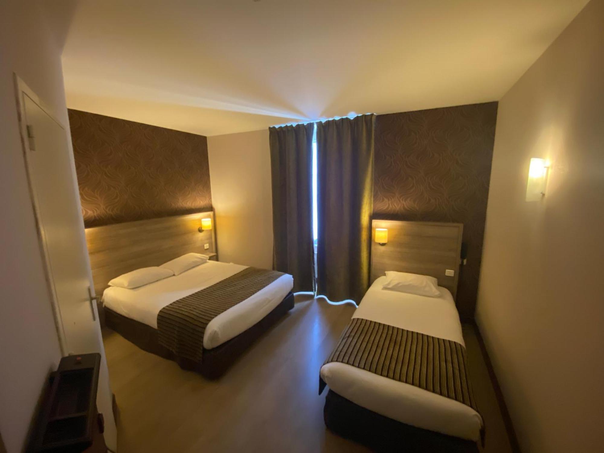 Logis Le Saint Georges Hotel Vivonne