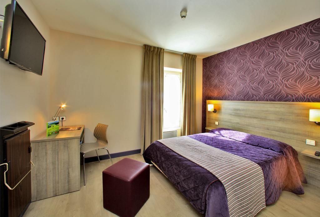 Logis Le Saint Georges Hotel